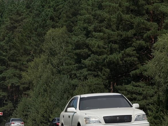 2001 Toyota Crown XI (S170), белый, 1000000 рублей - вид 4