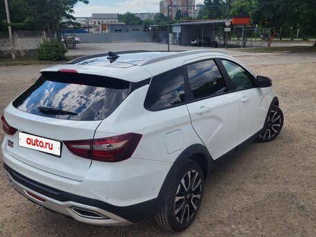 2025 Lada (ВАЗ) Vesta SW Cross I Рестайлинг (NG), белый, 1700000 рублей, вид 3