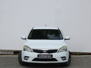 2011 Kia Ceed I Рестайлинг, белый, 610000 рублей, вид 2