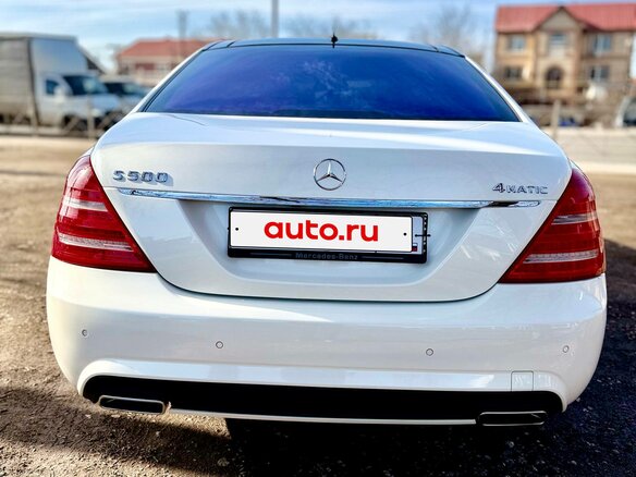 2011 Mercedes-Benz S-Класс 500 V (W221) Рестайлинг, белый, 1600000 рублей - вид 3