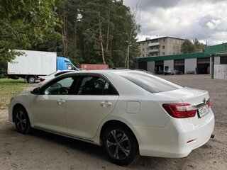 2013 Toyota Camry VII (XV50), белый, 1100000 рублей, вид 4