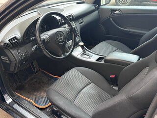 2005 Mercedes-Benz C-Класс 180 II (W203) Рестайлинг, синий, 600000 рублей, вид 5
