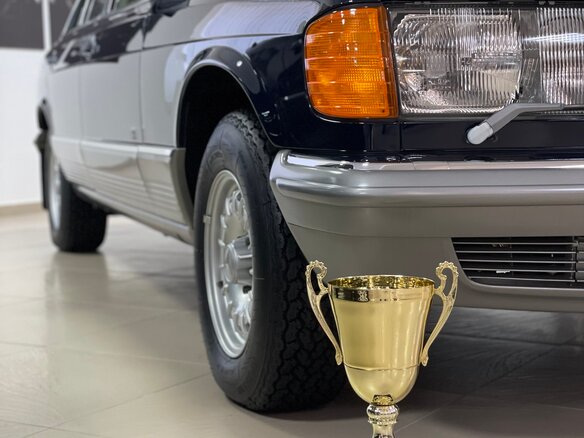 1985 Mercedes-Benz S-Класс 500 II (W126), синий, 19000000 рублей - вид 15