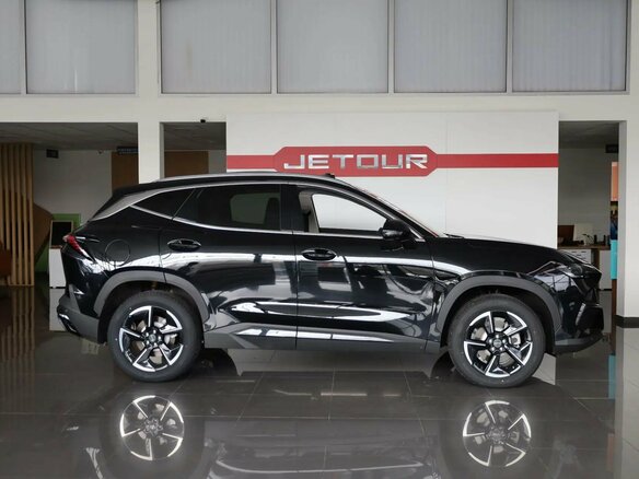 2026 Jetour T1, зелёный, 4249900 рублей - вид 16