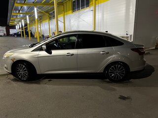 2011 Ford Focus III, серебристый, 750000 рублей, вид 4