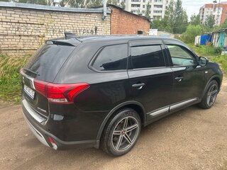 2017 Mitsubishi Outlander III Рестайлинг 2, чёрный, 1450000 рублей, вид 5