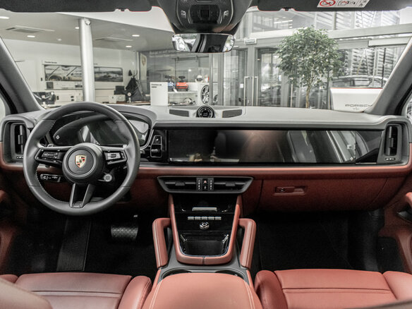 2026 Porsche Cayenne III Рестайлинг, красный, 19950000 рублей - вид 17