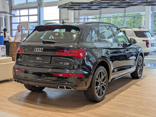 2025 Audi Q5 L 45 TFSI II (FY) Рестайлинг, чёрный, 5990000 рублей, вид 5