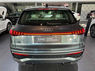 2025 Audi Q5 40 TFSI III (GU), серый, 8400000 рублей, вид 5