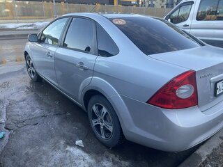 2009 Ford Focus II Рестайлинг, серебристый, 570000 рублей, вид 4