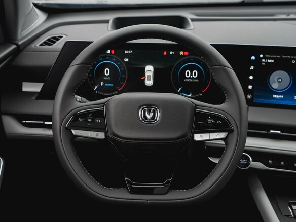 2025 Changan CS75 Plus IV, чёрный - вид 11