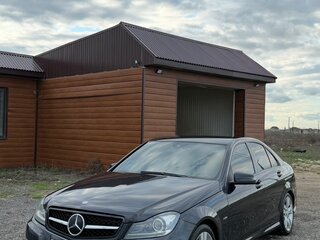 2012 Mercedes-Benz C-Класс 180 BlueEFFICIENCY III (W204) Рестайлинг, чёрный, 1450000 рублей, вид 1