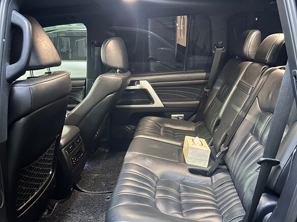 2019 Toyota Land Cruiser 200 Series Рестайлинг 2, чёрный, 7600000 рублей - вид 10