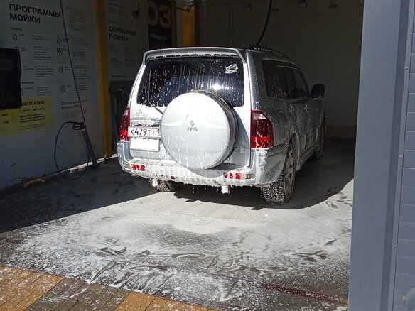 2004 Mitsubishi Pajero III Рестайлинг, серебристый, 1150000 рублей - вид 1
