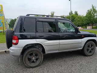 2004 Mitsubishi Pajero Pinin, чёрный, 575000 рублей, вид 4