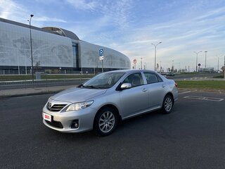 2011 Toyota Corolla X (E140, E150) Рестайлинг, серебристый, 890000 рублей, вид 1