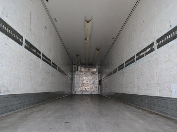 2012 Schmitz Cargobull SKO, белый, 2500000 рублей - вид 3