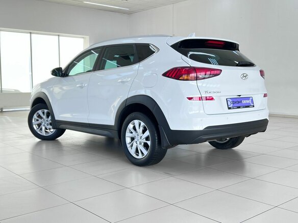 2018 Hyundai Tucson III Рестайлинг, белый, 2250000 рублей - вид 6