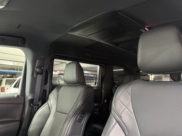 2023 Toyota Alphard IV, чёрный - вид 19