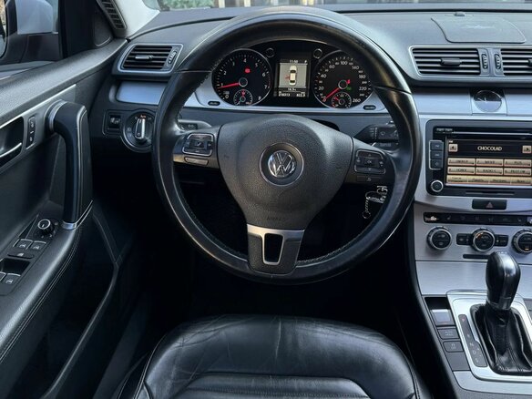 2012 Volkswagen Passat B7, белый, 999000 рублей - вид 11