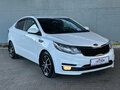 2017 Kia Rio III Рестайлинг, белый - вид 1