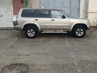 2002 Nissan Patrol V (Y61), серый, 800000 рублей, вид 2