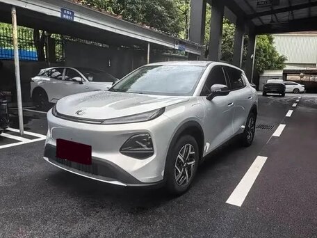 2026 Changan Qiyuan Q05 40.3 kWh II, серебристый, 1853000 рублей, вид 1