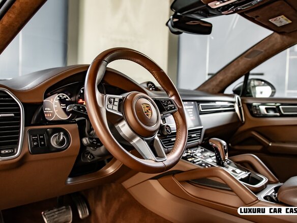 2021 Porsche Cayenne GTS Coupé III, серый, 9700000 рублей - вид 10