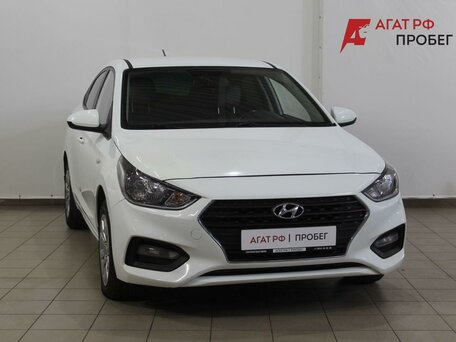 2017 Hyundai Solaris II, белый, 1000000 рублей, вид 2