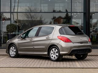 2012 Peugeot 308 I Рестайлинг, бежевый, 695000 рублей, вид 4