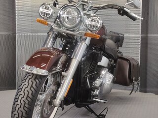 2018 Harley-Davidson Softail Deluxe, красный, 1559000 рублей, вид 3