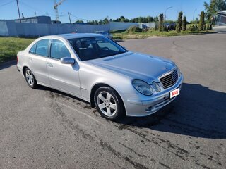 2005 Mercedes-Benz E-Класс 350 III (W211, S211), серебристый, 530000 рублей, вид 3