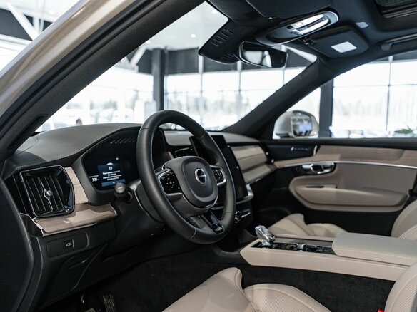 2026 Volvo XC90 B5 II Рестайлинг 2, золотистый, 10500000 рублей - вид 9
