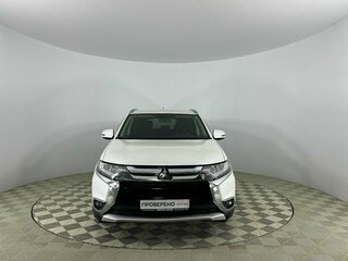 2015 Mitsubishi Outlander III Рестайлинг 2, серебристый, 1620000 рублей, вид 2