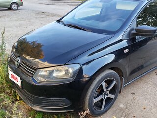 2014 Volkswagen Polo V, чёрный, 550000 рублей, вид 2