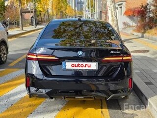 2025 BMW 5 серии 530e xDrive VIII (G60/G61/G68), чёрный, 7050000 рублей, вид 2