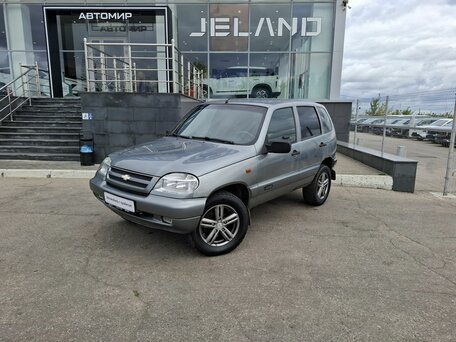 Chevrolet Niva I