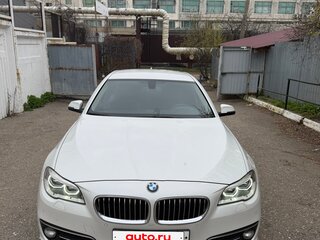 2016 BMW 5 серии 528i xDrive VI (F10/F11/F07) Рестайлинг, белый, 2200000 рублей, вид 4