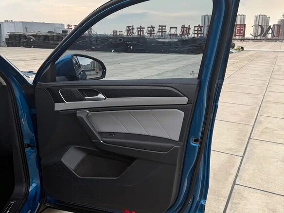 2023 Volkswagen Tayron I Рестайлинг, синий - вид 18