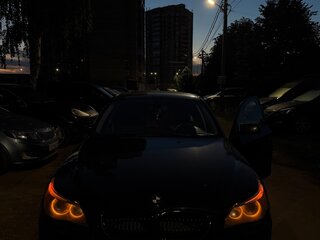 2003 BMW 5 серии 530i V (E60/E61), чёрный, 830000 рублей, вид 3