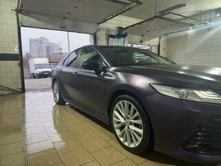2021 Toyota Camry VIII (XV70) Рестайлинг, фиолетовый, 2890000 рублей, вид 1