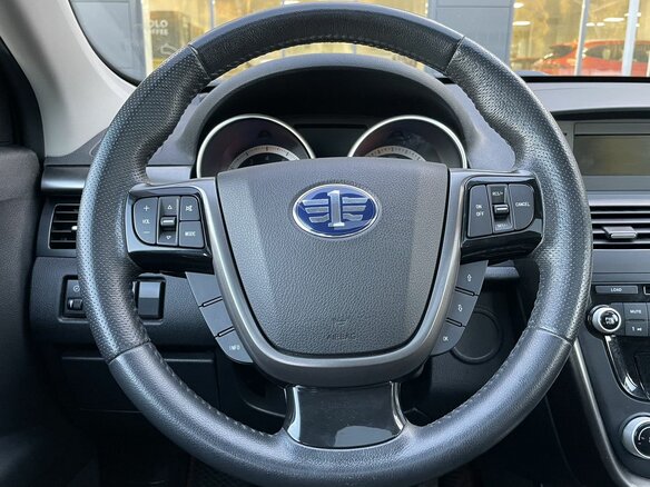 2017 FAW Besturn X80 I, красный, 1250000 рублей - вид 14