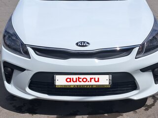 2018 Kia Rio IV, белый, 1290000 рублей, вид 1
