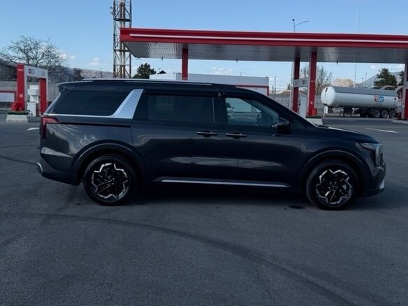 2024 Kia Carnival IV Рестайлинг, серый, 5000000 рублей - вид 7