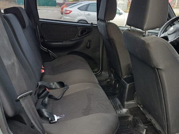 2015 Chevrolet Niva I Рестайлинг, серый, 540000 рублей - вид 10