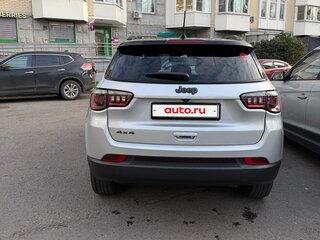 2024 Jeep Compass II Рестайлинг, серебристый, 2250000 рублей, вид 4