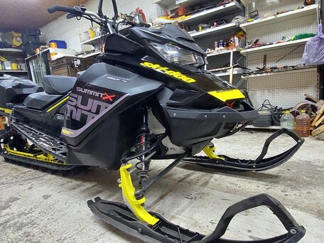2017 BRP Ski-Doo Summit 850, чёрный, 1200000 рублей, вид 3