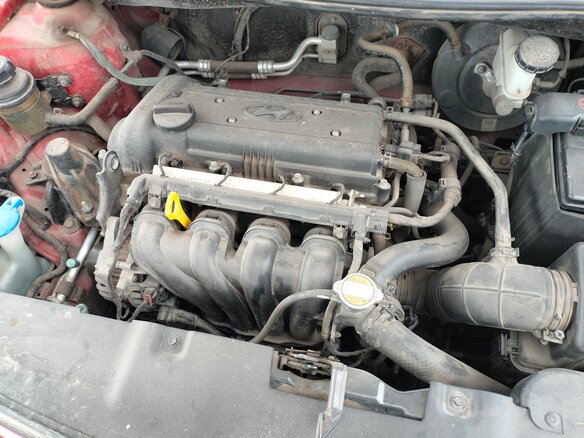 2011 Hyundai Solaris I, красный - вид 7