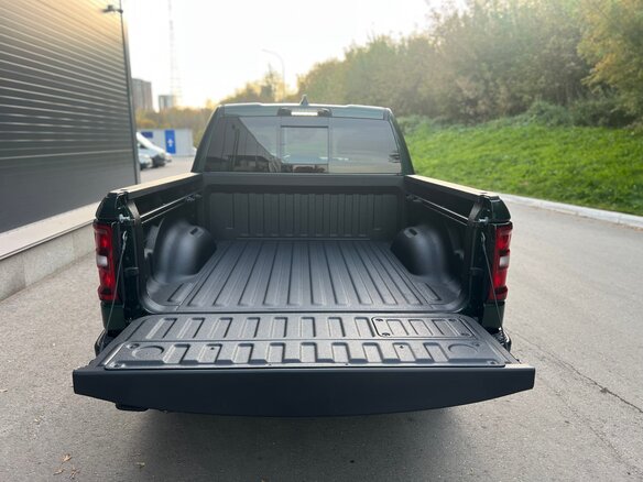 2026 Ram 1500 Rumble Bee V Рестайлинг, зелёный, 10900000 рублей - вид 28