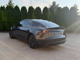 2025 Tesla Model 3 I Рестайлинг, серый, 5380000 рублей, вид 3